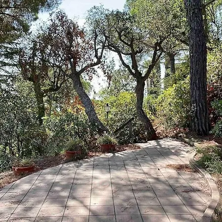 Villa In Tossa De Mar Exterior photo