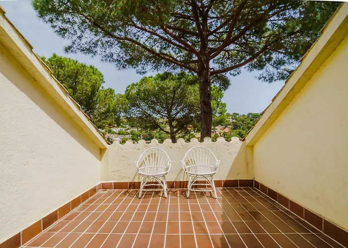 Villa In Tossa De Mar